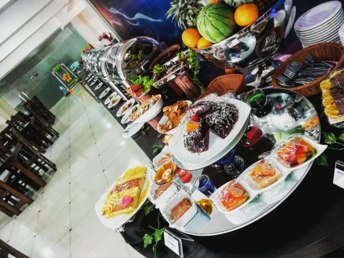 Kethumathee Hotel & Banquet 拉特纳普勒 外观 照片